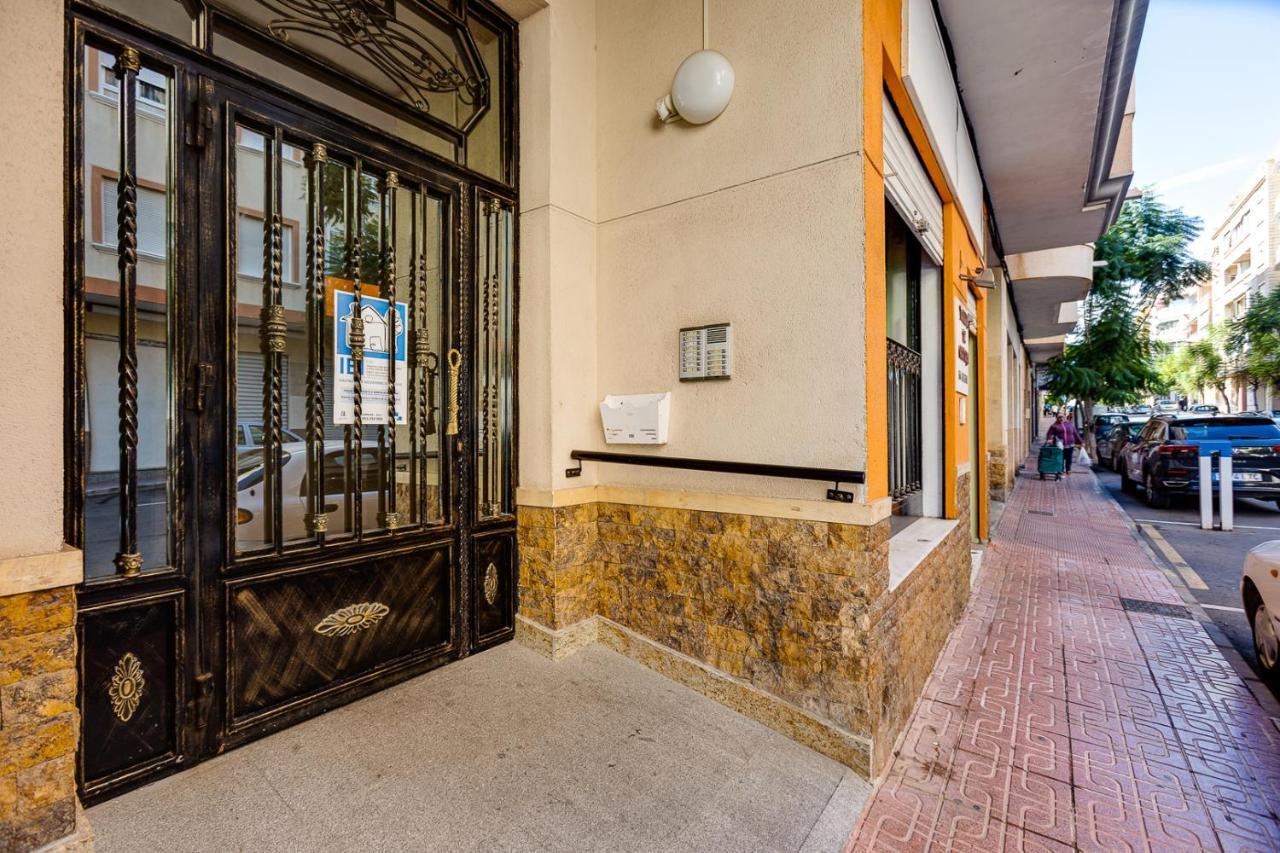 Apartament Caballero De Rodas Τορεβιέχα Εξωτερικό φωτογραφία