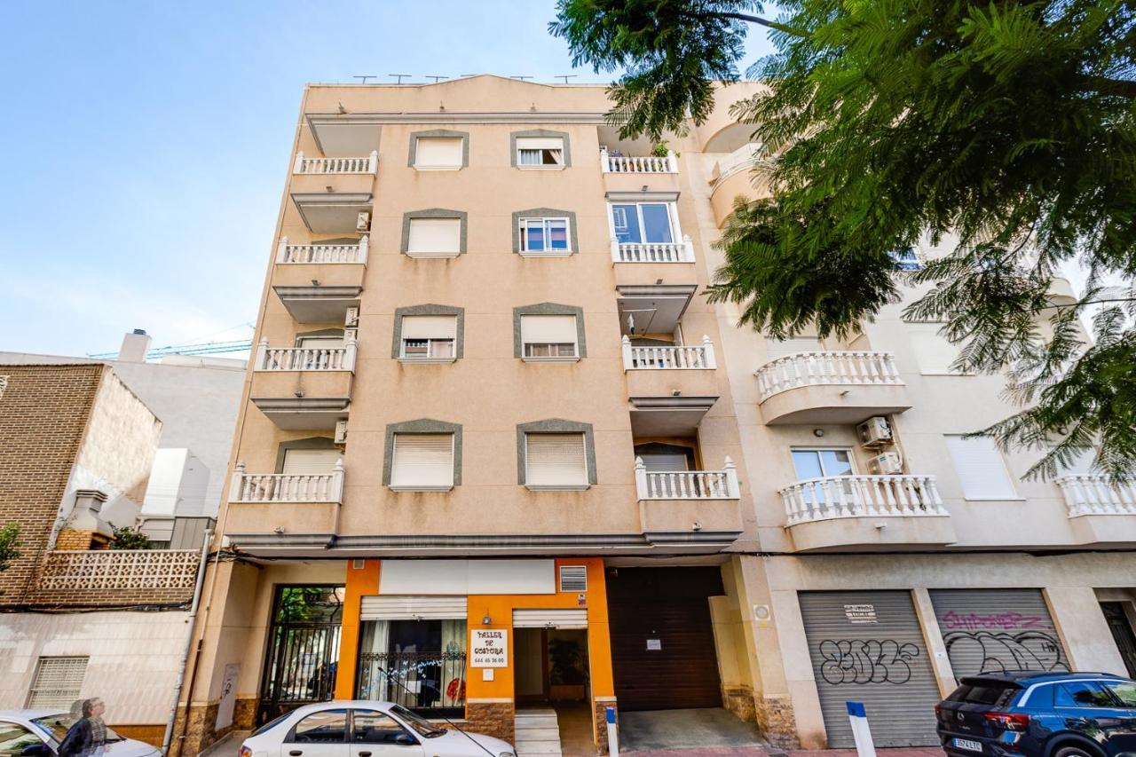 Apartament Caballero De Rodas Τορεβιέχα Εξωτερικό φωτογραφία